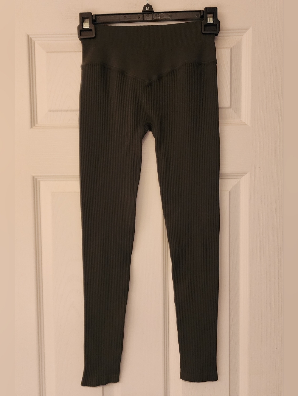NUX Active Ribbed High Compression Leggings In Dark Olive Size SM and MED - Picture 4 of 9